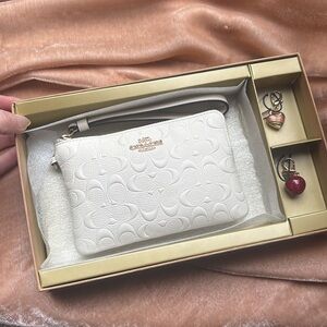 NWT** COACH Boxed Corner Zip Wristlet Bag In Signature Leather with Charms Set